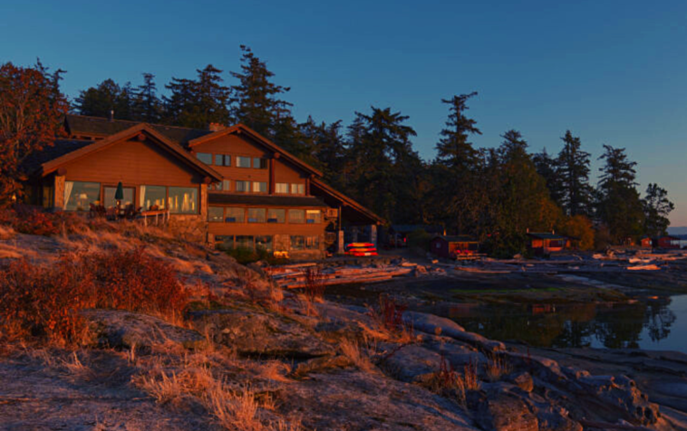 Yellow Point Lodge. Credit: Tulpaloose 2022